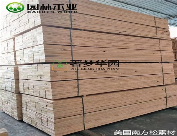 我們應(yīng)該怎么去搭建這樣的防腐木花架呢？